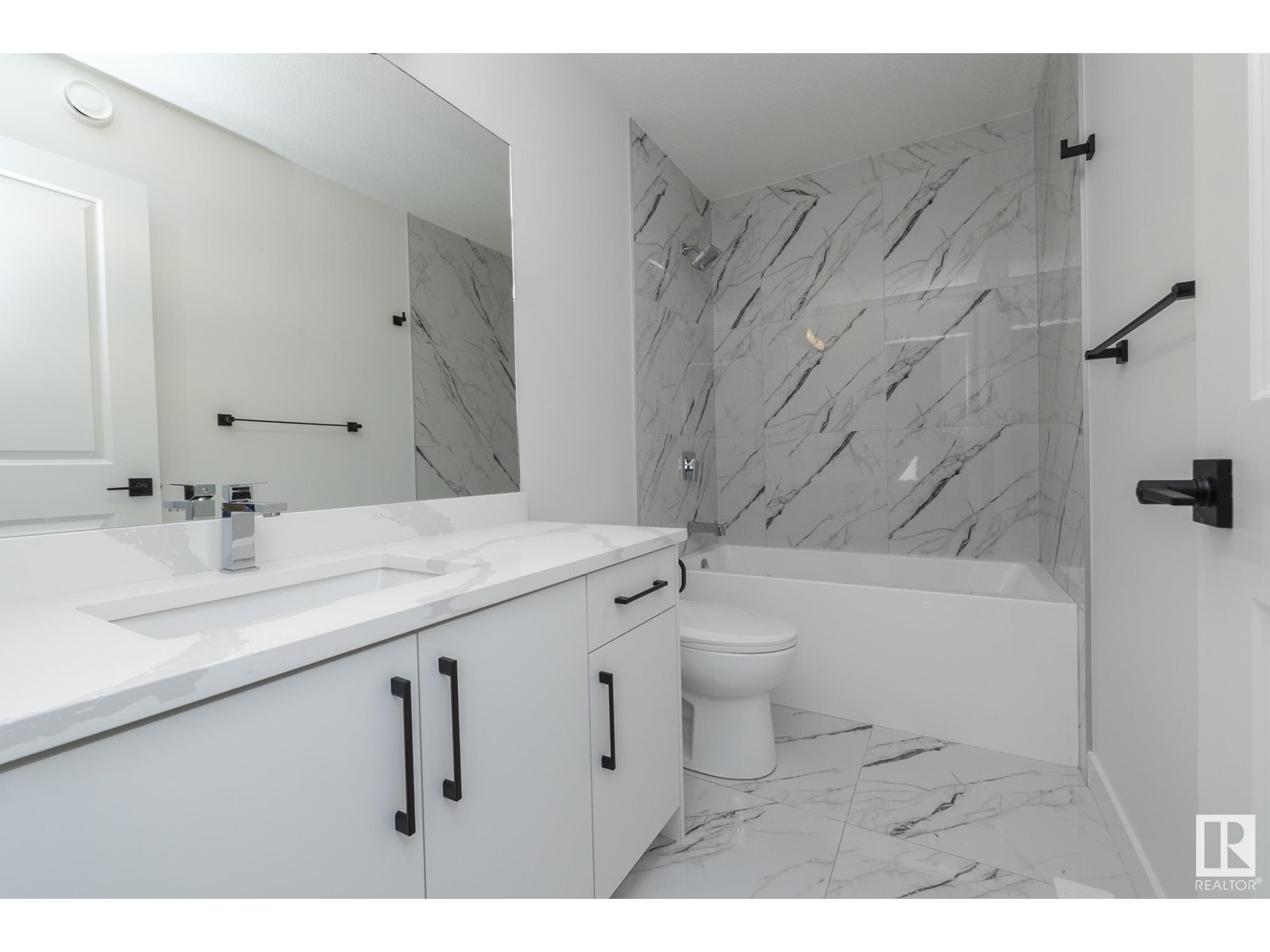 Home 2 - Image 11