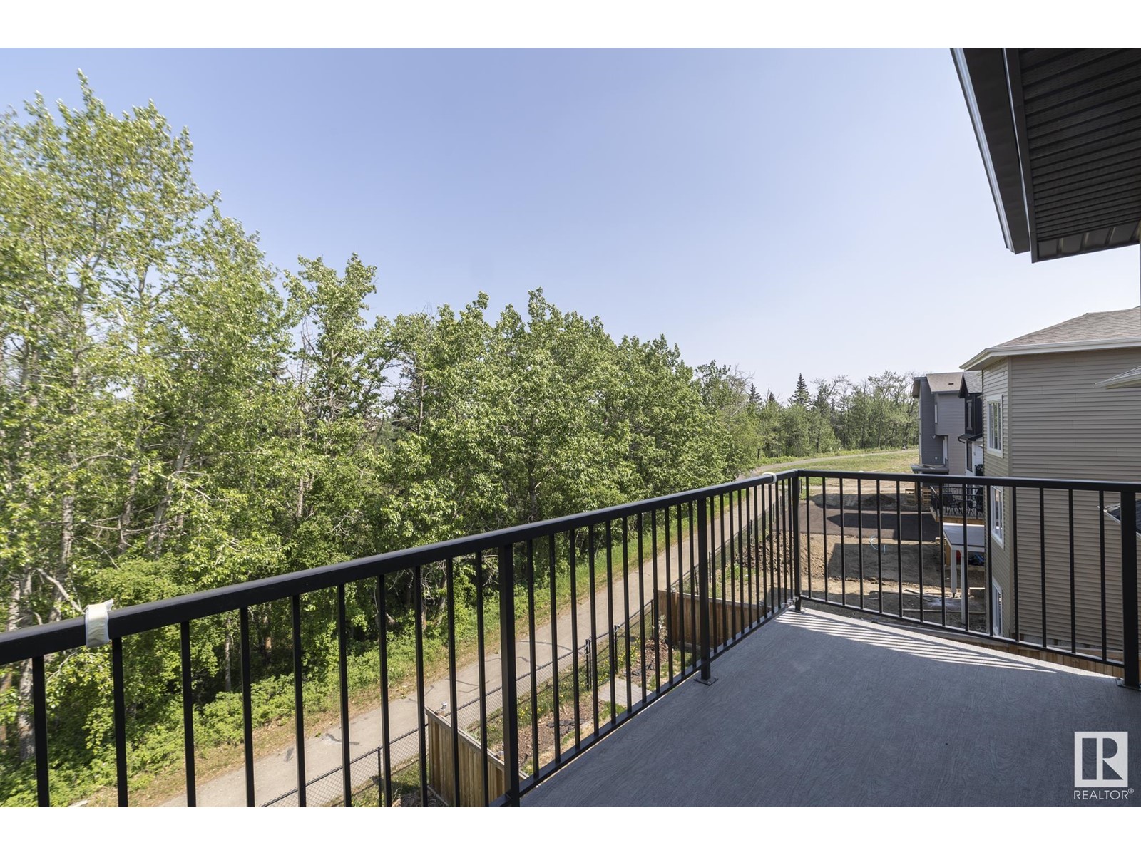 Home 2 - Image 18