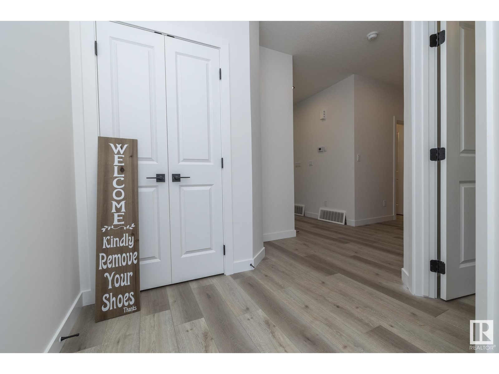 Home 2 - Image 20
