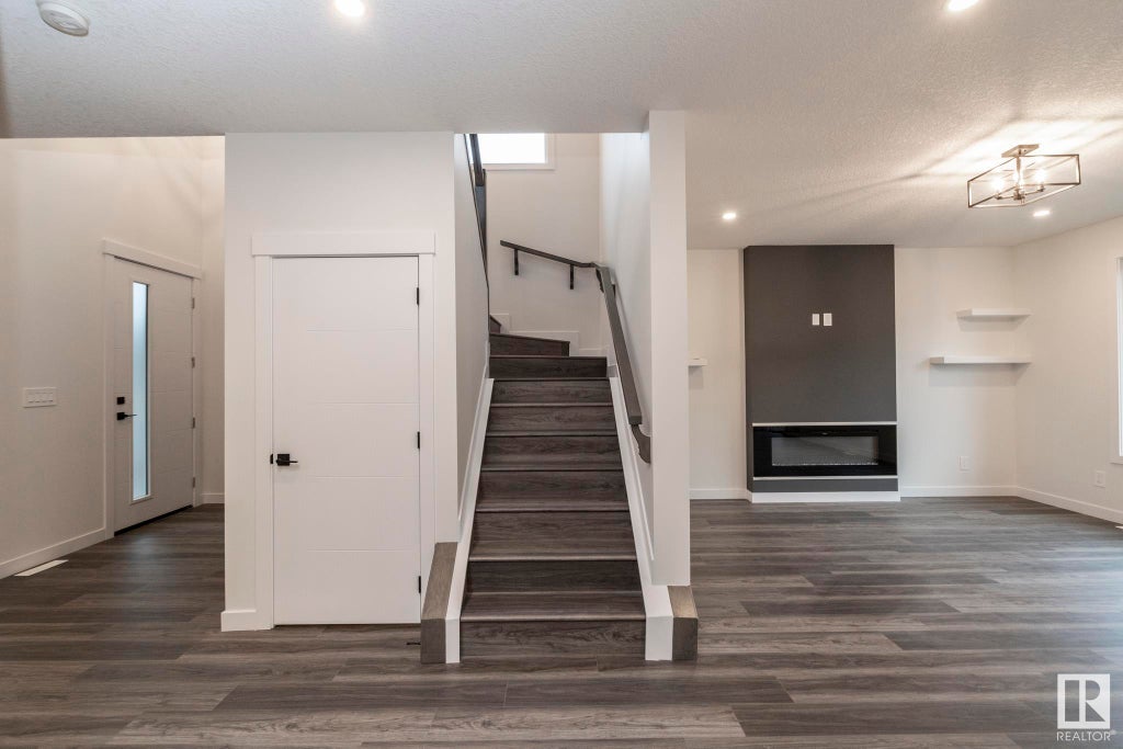 Home 3 - Image 5