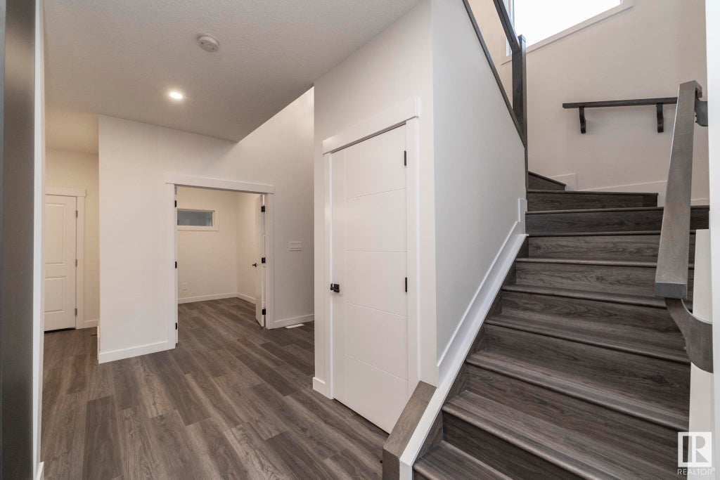 Home 3 - Image 10