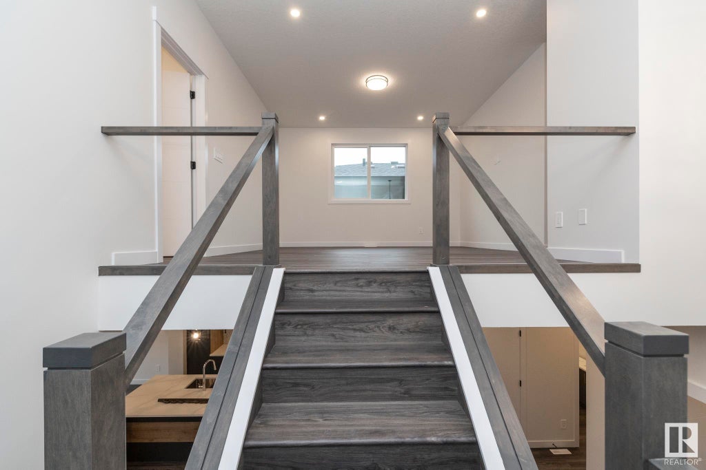 Home 3 - Image 13